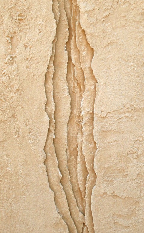 Layers in sand closeup (קטן)