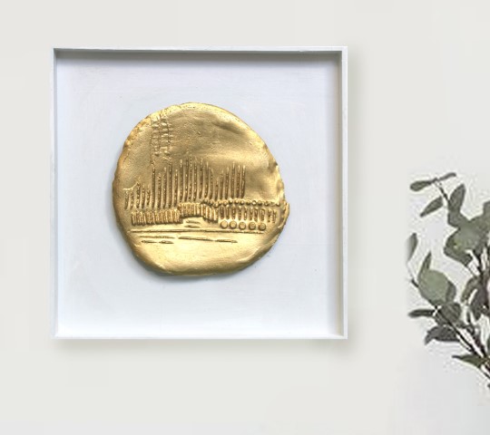 gold coin m1 in a frame הדמיה